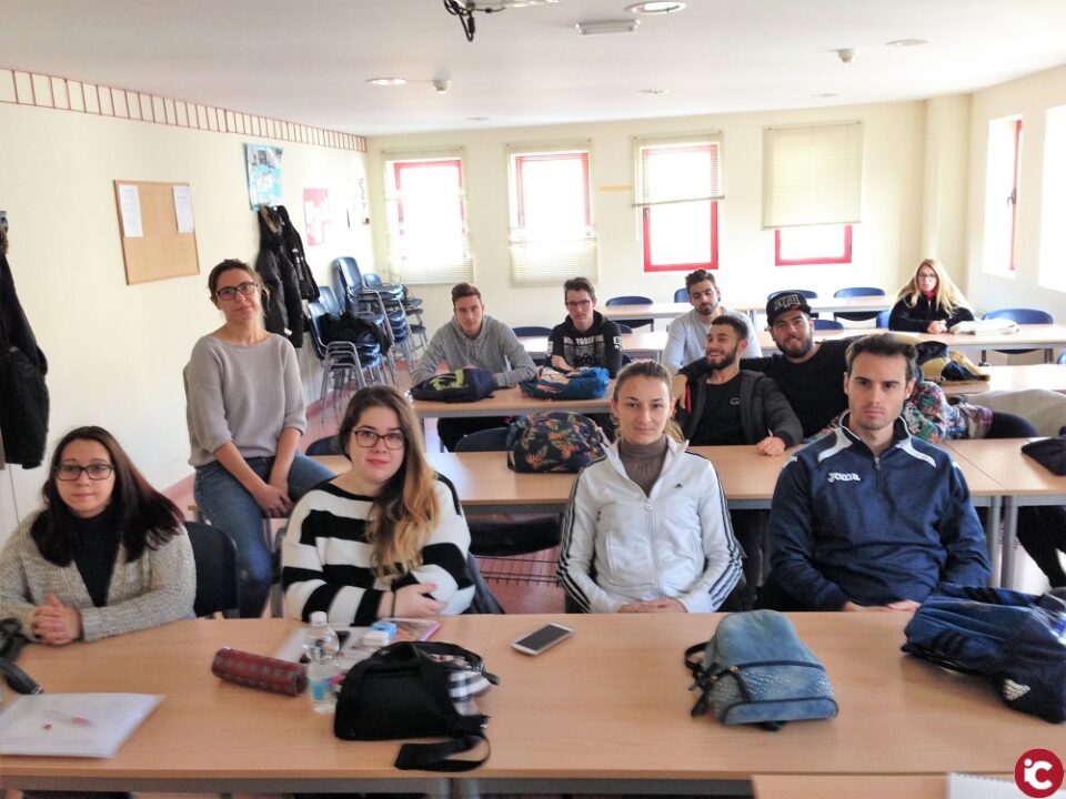 Una docena de jóvenes completan el curso de formación en Operaciones Auxiliares de Comercio y Almacén