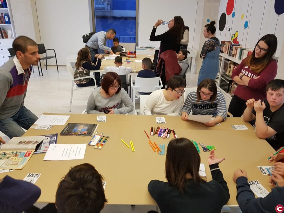 El MACA presenta el poemario ilustrado 'Modernidad y Memoria realizado por cinco jóvenes de ANDA