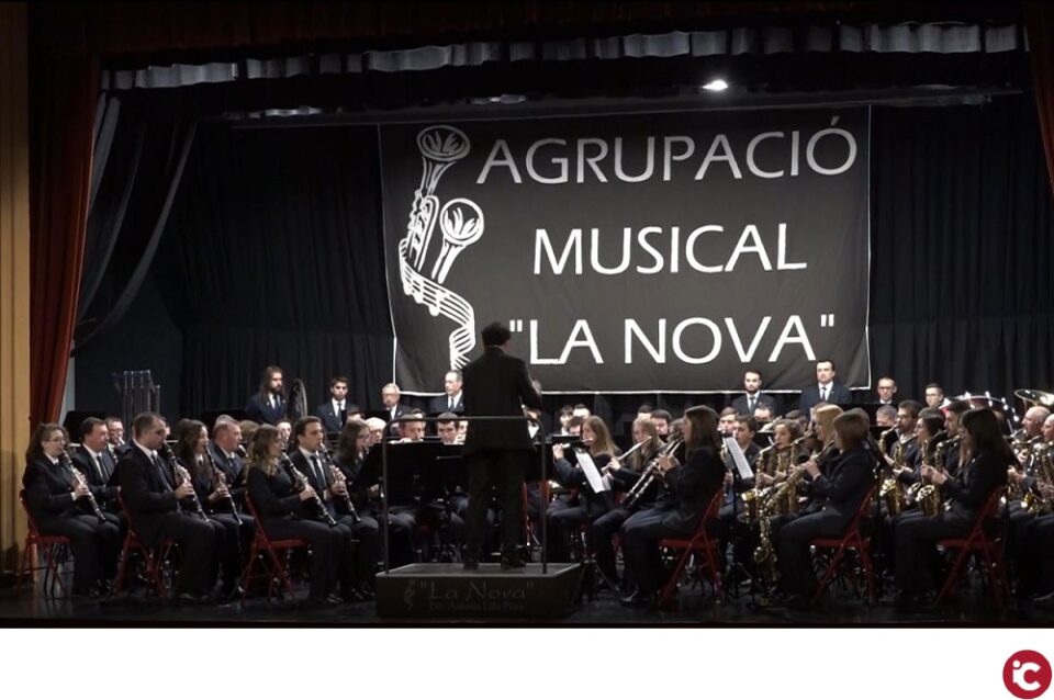 Prop de tu amb Agrupació Musical "La Nova" de Banyeres