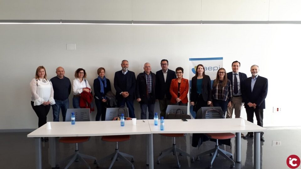 El Ayuntamiento y la Generalitat presentan a los empresarios la nueva Ley de Áreas Industriales