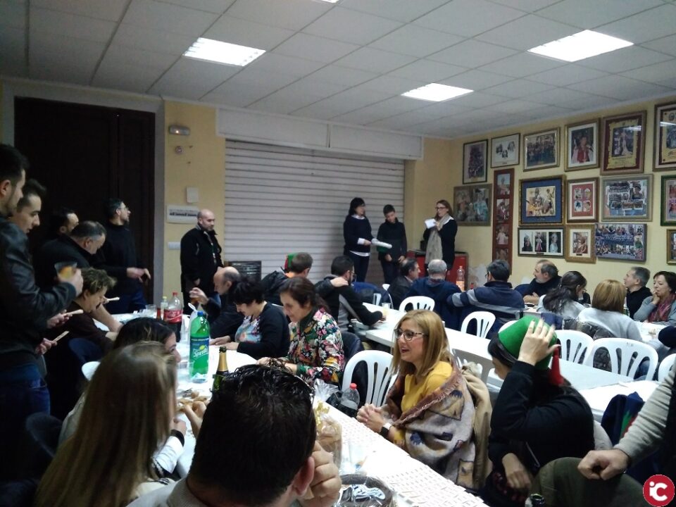 La Comparsa de Moros Nuevos celebra el sábado 15 de diciembre su tradicional Comida Solidaria de Navidad