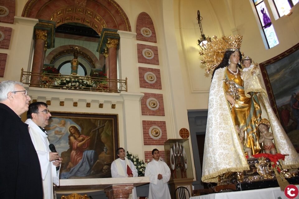 Santa M.ª Magdalena y la imagen peregrina de la Virgen de los Desamparados presiden la consagración del Santuario de Santa M.ª Magdalena