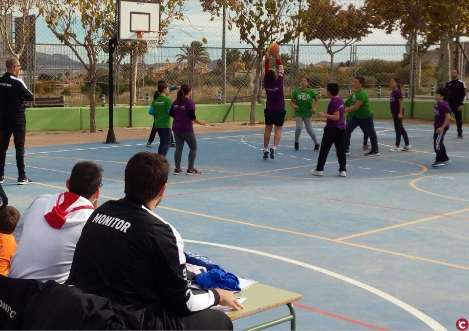 La concejalía de deportes organiza este sábado una miniolimpiada