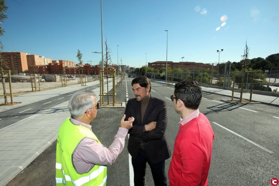 El alcalde solicita a la Generalitat Valenciana que termine la Vía Parque porque tiene estrangulada la ciudad a nivel de tráfico con las obras prometidas desde hace tres años