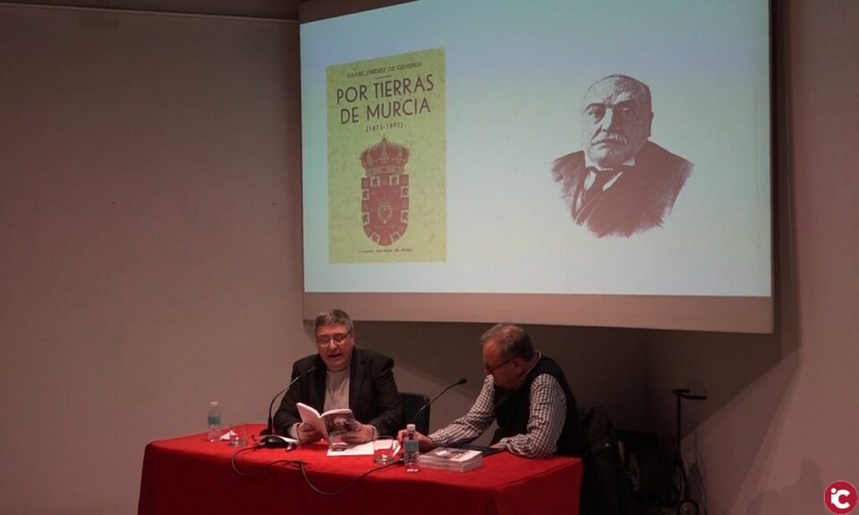 Presentado el libro "La fuerza de la palabra" a beneficio del Asilo