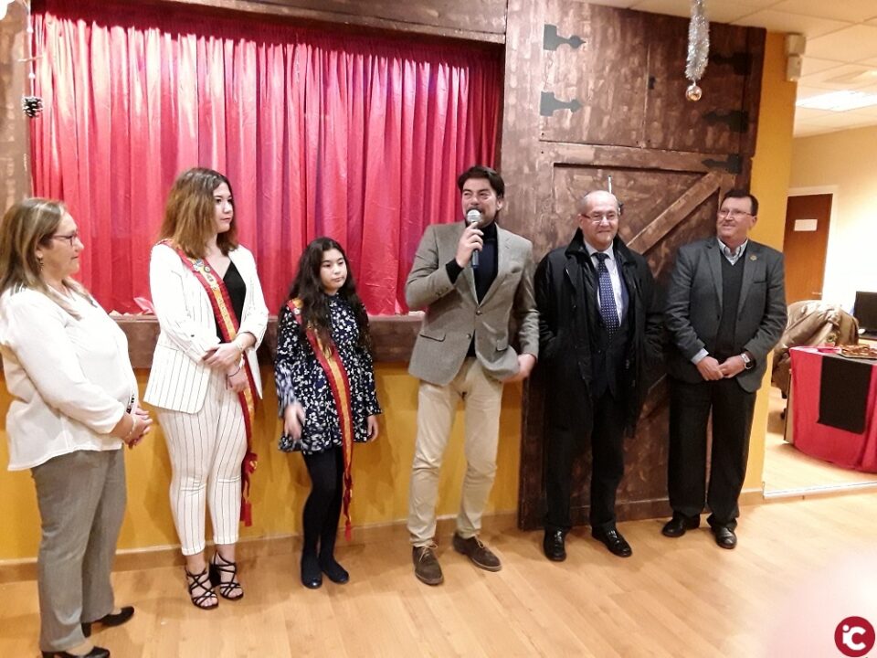 El alcalde de Alicante inaugura el Belén de Benisaudet junto a las Reinas de las Fiestas