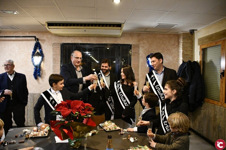 Presentación premios Faustino Alonso Gotor y brindis navideños de la Comparsa de Estudiantes