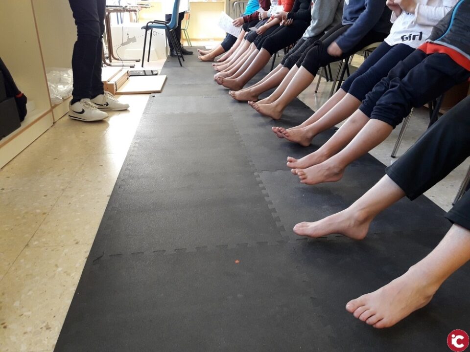 Un total de 1.023 alumnos colaboran con INESCOP en un estudio para evaluar el ajuste del calzado infantil