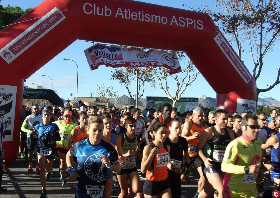 Aspe celebra su trigésimo tercera media maratón este domingo