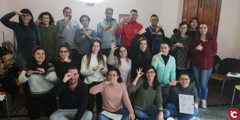 El pasado martes finalizó el curso de lengua de signos organizado por la Concejalía de Juventud