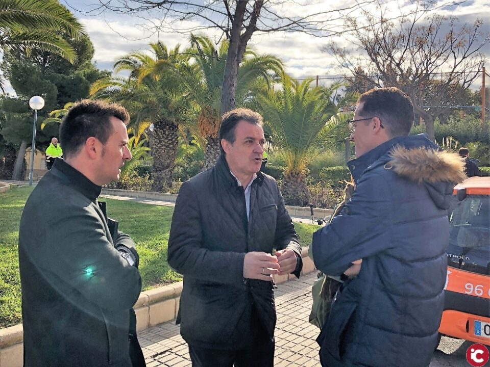 Las labores de mantenimiento de parques y jardines ya han comenzado en Elda