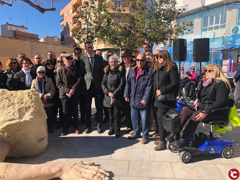 Elda inaugura el monumento en recuerdo de las víctimas eldenses en el campo de concentración nazi de Mauthausen