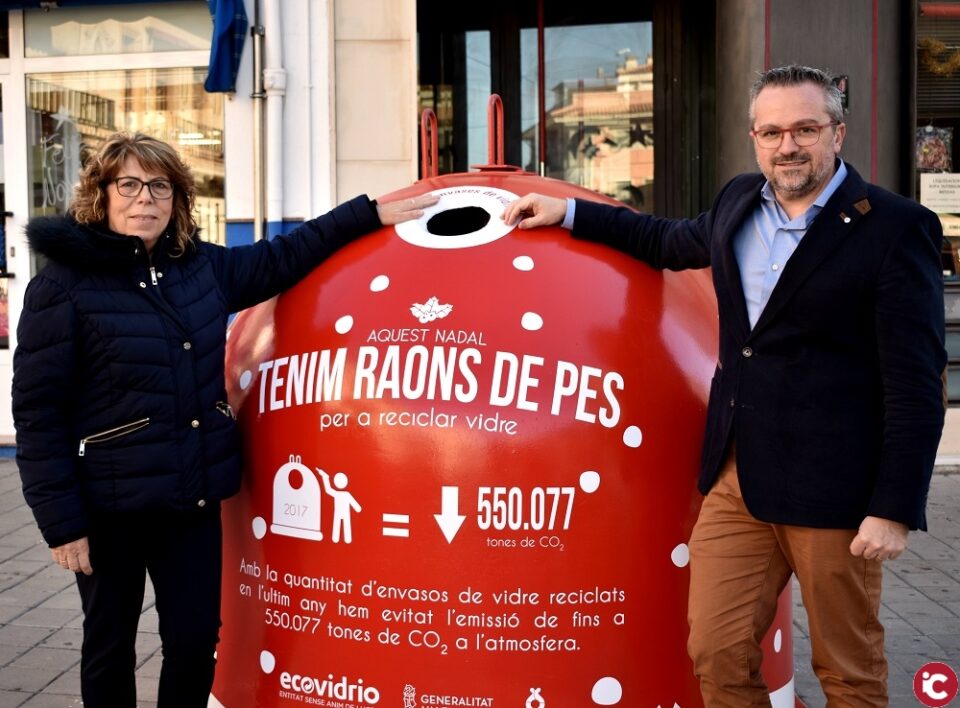 El Ayuntamiento de Petrer y Ecovidrio dan Razones de Peso a los ciudadanos para reciclar vidrio durante las Fiestas de Navidad