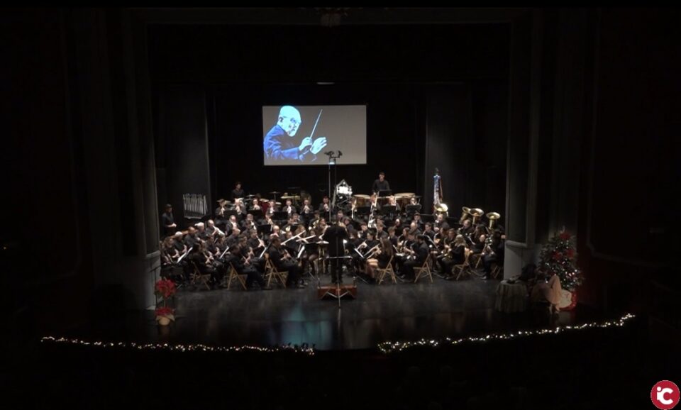 La AMCE Santa Cecilia de Elda ofreció su tradicional Concierto de Navidad