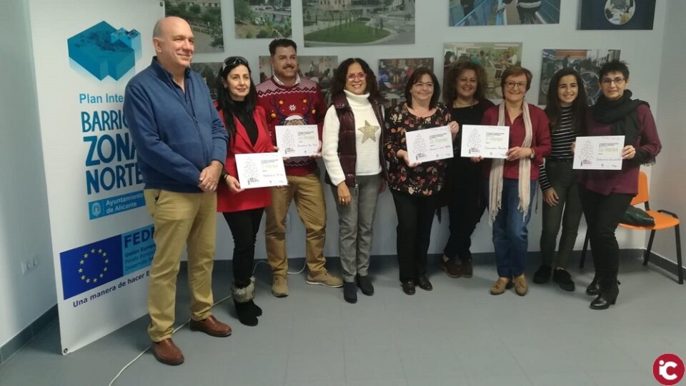 El Ayuntamiento entrega los premios del VII Concurso de Decoración Navideña de fachadas y escaparates en la Zona Norte