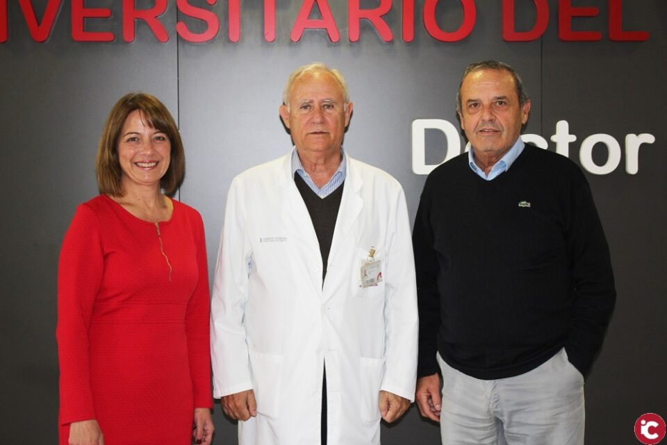 La Alcaldesa de Aspe visita a los vecinos de su localidad ingresados en el Hospital Universitario del Vinalopó