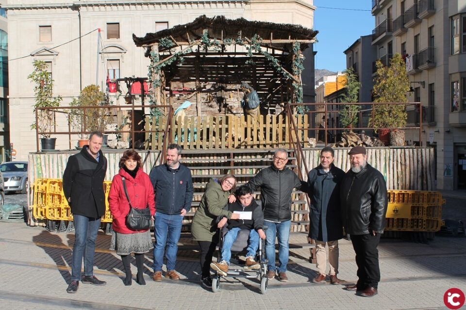 Donació del 'poble' al CPEE Tomàs Llàcer