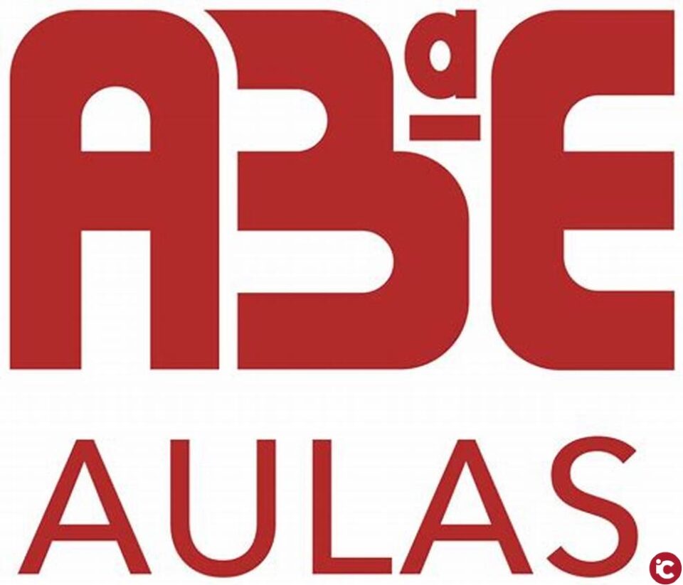 Los delegados de los grupos de las Aulas envían una carta a los representantes municipales para mostrar su indignación por el retraso en iniciar el curso escolar