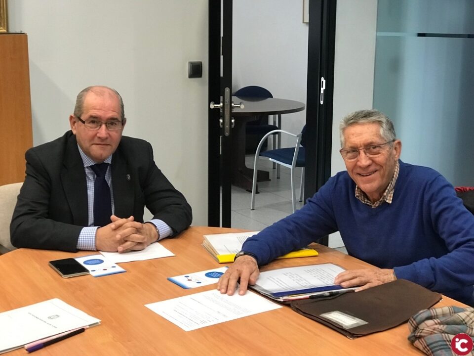 Tráfico estudiará con Urbanismo la propuesta de la Asociación de Vecinos La Voz de la Florida para mejorar la accesibilidad y ampliar aceras en el entorno de la calle Virgen del Socorro