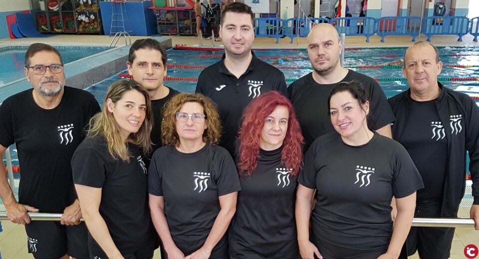 Puesta a punto de los nadadores del Club de Natación Elda Máster-Grupo CS