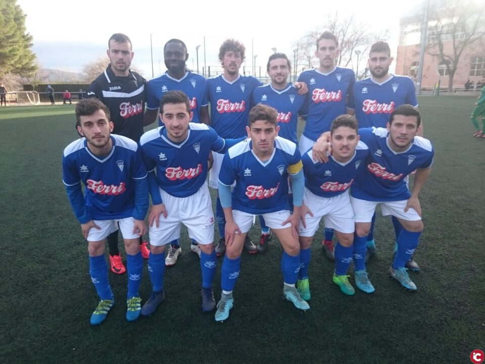 EL C.D.ALMORADI GOLEA AL VILLENA C.F. 0-5. - El segundo clasificado de la categoría