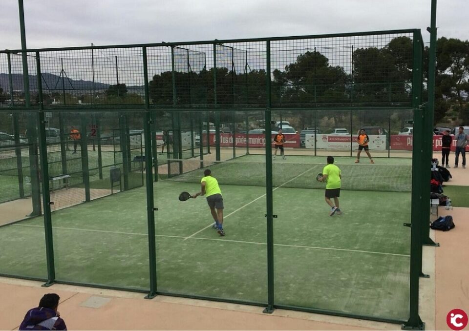 Las pistas de pádel municipales de Aspe acogen este sábado un nuevo torneo del Circuito de Menores