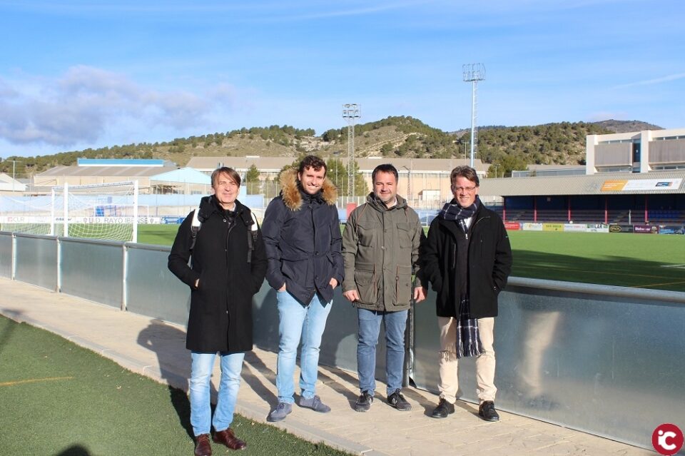 El Director General de Deportes visita las instalaciones del estadio de fútbol Vilaplana Mariel