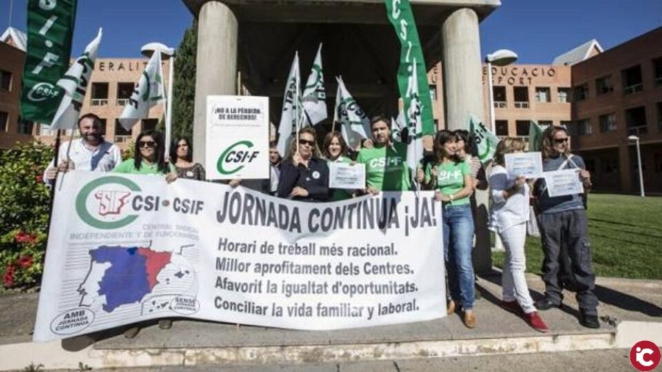 CSIF lamenta que miles de docentes elijan sin saber las plazas en el concurso de traslados porque Educación no las publica
