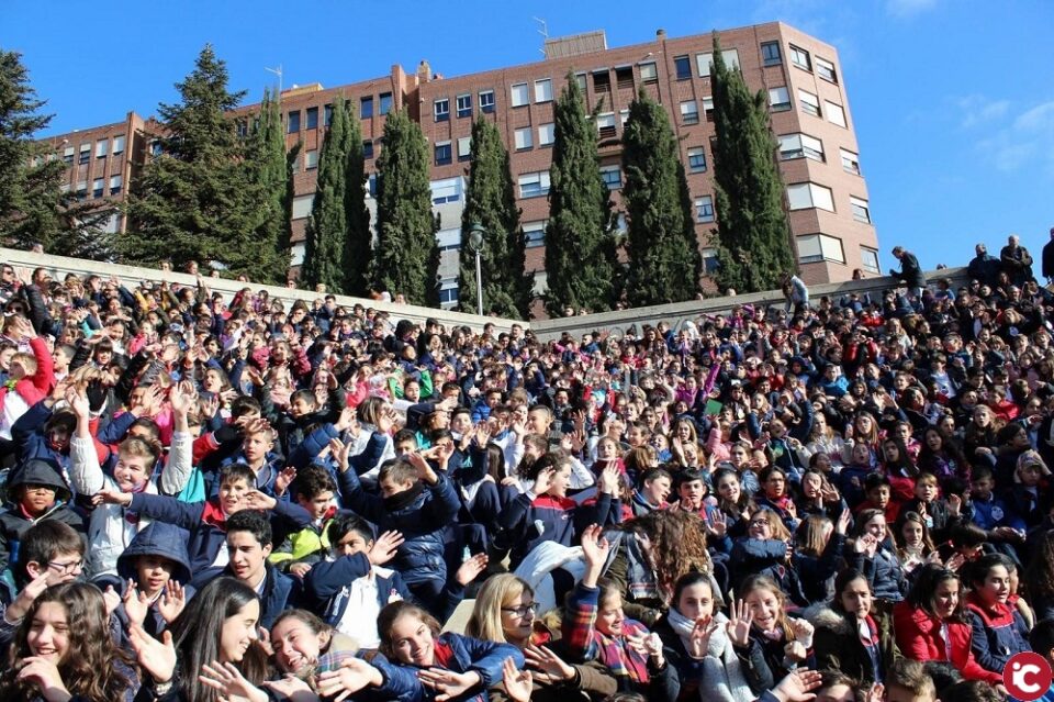 Los colegios de la Zona Norte de Alcoy celebran el día de la Paz el 30 de enero en el auditorio Amando Blanquer