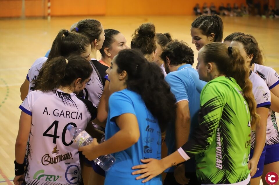 El equipo sénior del Elda Prestigio recibe en el Pabellón de Madera al quito clasificado