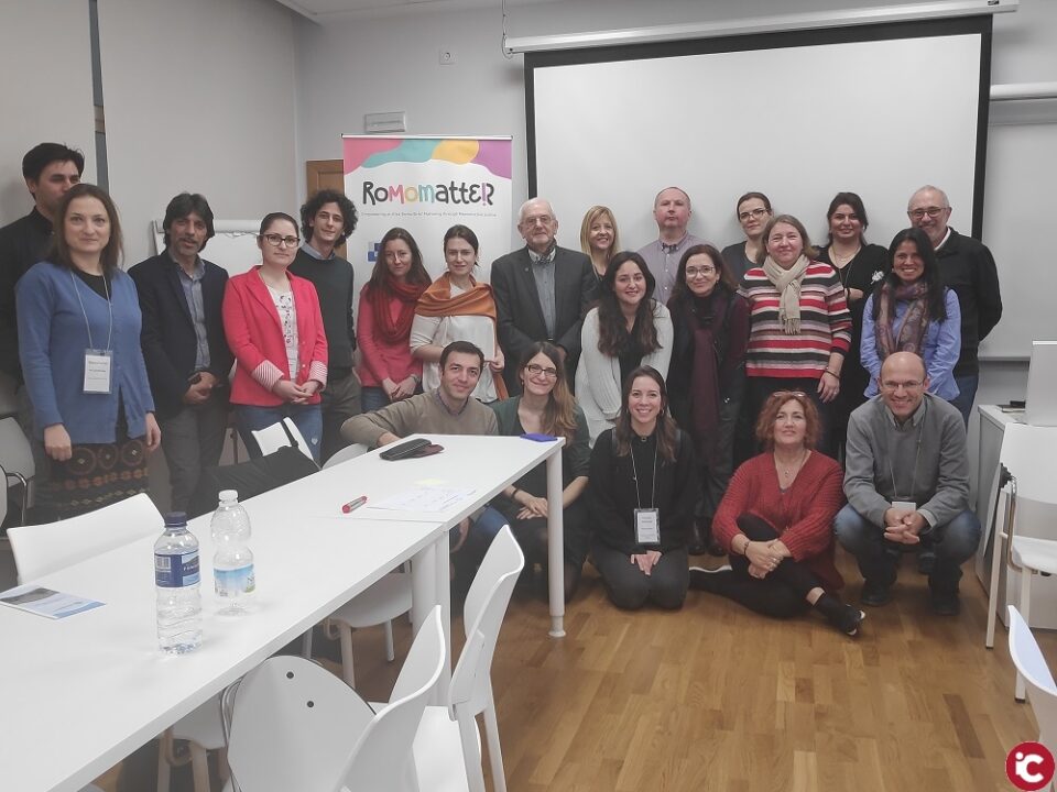 La UA participa en un projecte per a la defensa dels drets de les xiquetes i les dones gitanes a Europa