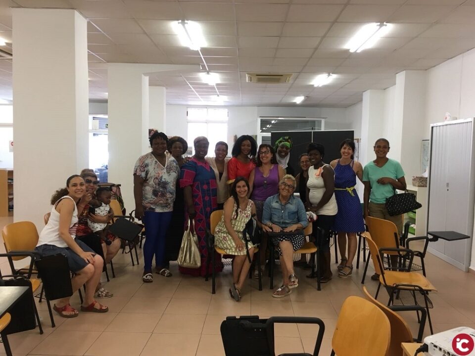 La motivació que mena a la mutilació genital femenina és la pressió social