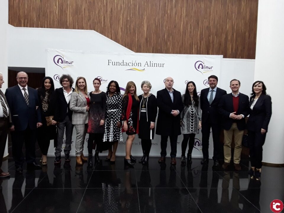 presentación de la Fundación Alinur que tiene como padrino al actor Antonio Resines