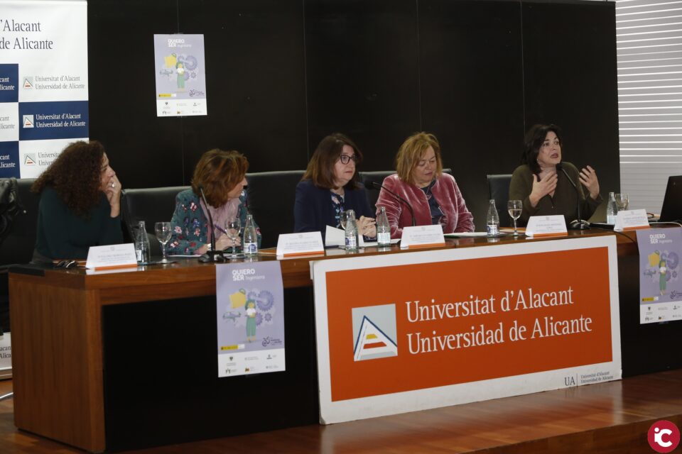 Educar en igualdad de género para no prescindir del 50% de la población que representan las mujeres