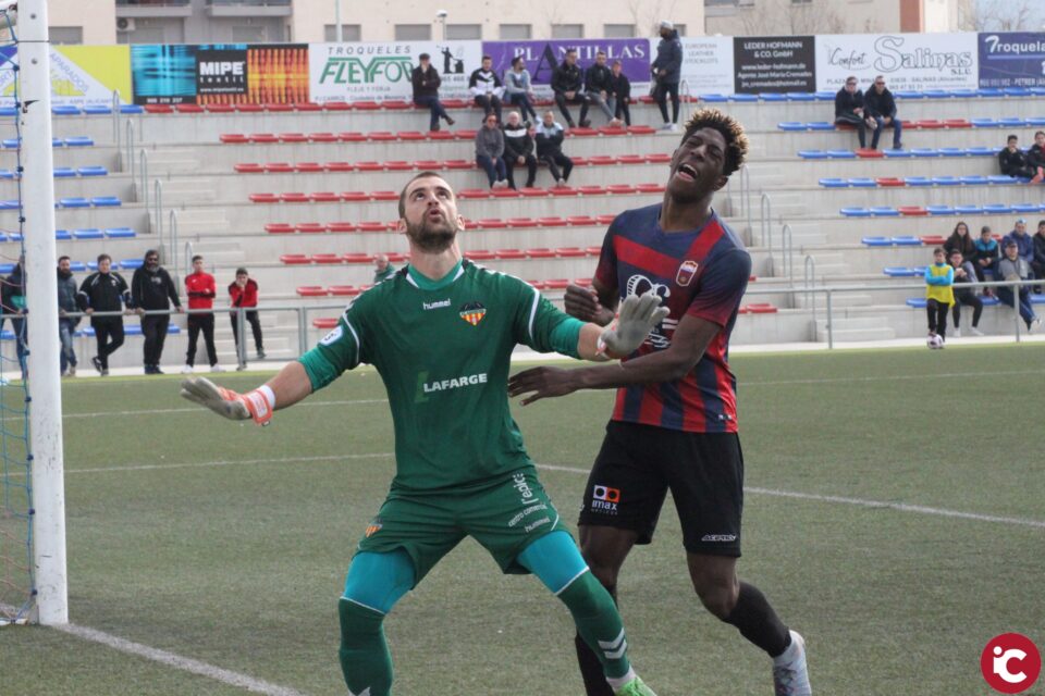 BOIX NO HIZO JUSTICIA Y EL DEPOR SE ALEJA DE LA ZONA VIP