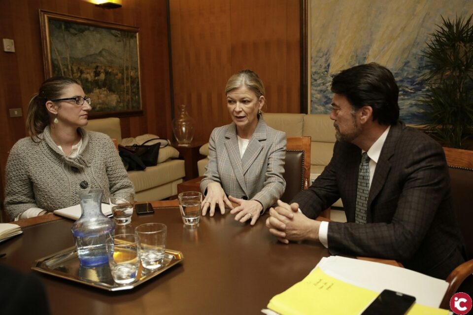 Reunión para establecer los cauces de colaboración impulsar el proyecto de la futura Ciudad de la Justicia de Alicante