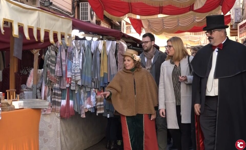 Inaugurada la sorprendente Feria Modernista