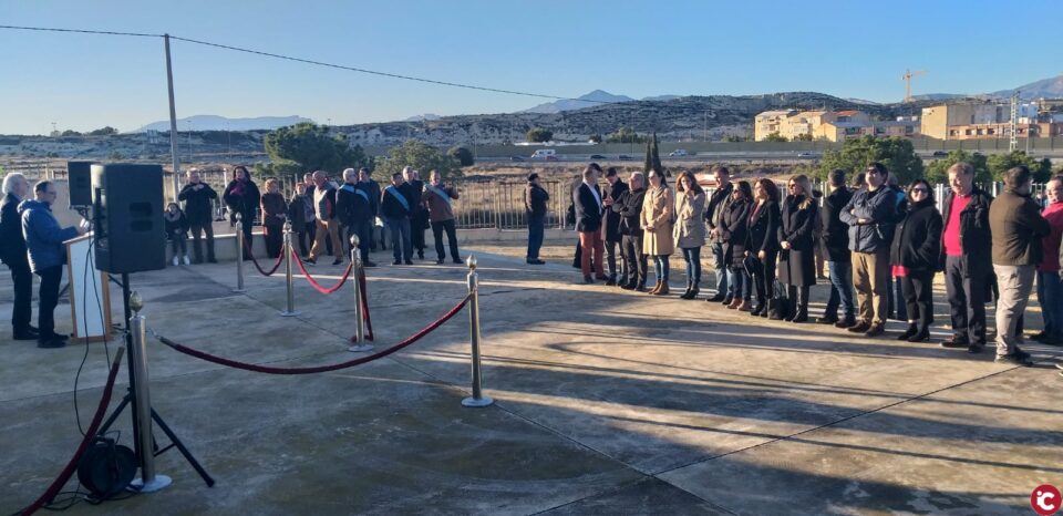 El Ayuntamiento participa en el homenaje a los Mártires de la Libertad