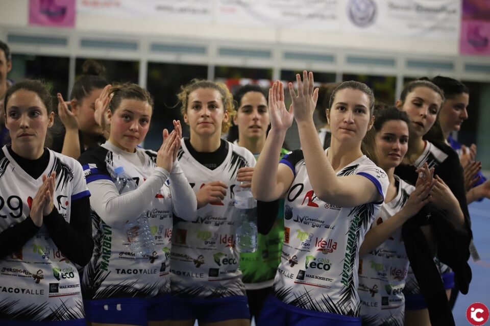 Las Leonas caen en la Roca