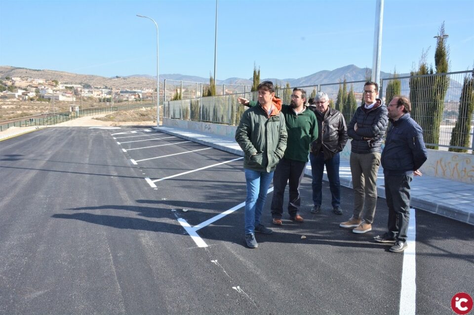 El Ayuntamiento de Elda finaliza la mejora de los accesos al IES Monastil y detalla las obras de reforma incluidas dentro del Plan Edificant