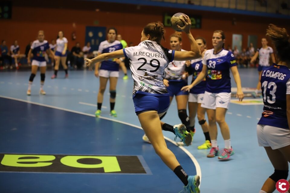 El equipo Sénior del Elda Prestigio recibe al Servigroup BM Benidorm en un duelo por la segunda plaza