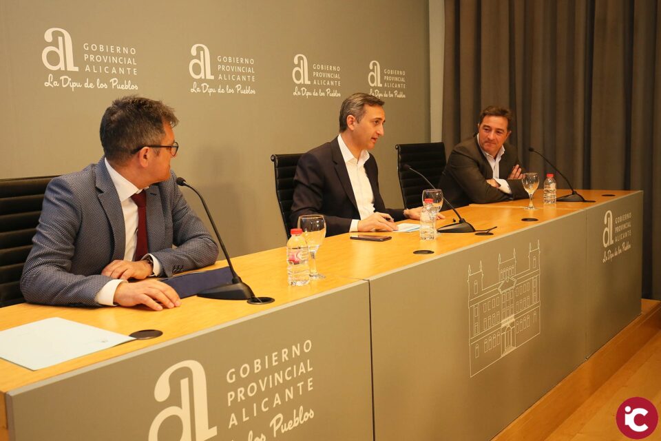 La Diputación de Alicante lanza por primera vez una línea de ayudas a clubes de fútbol masculinos y femeninos de la provincia