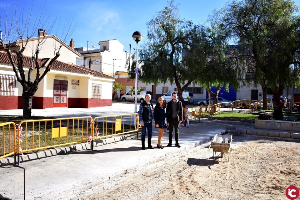 El Ayuntamiento de Petrer remodela el parque del barrio San Rafael adaptándolo a las demandas vecinales