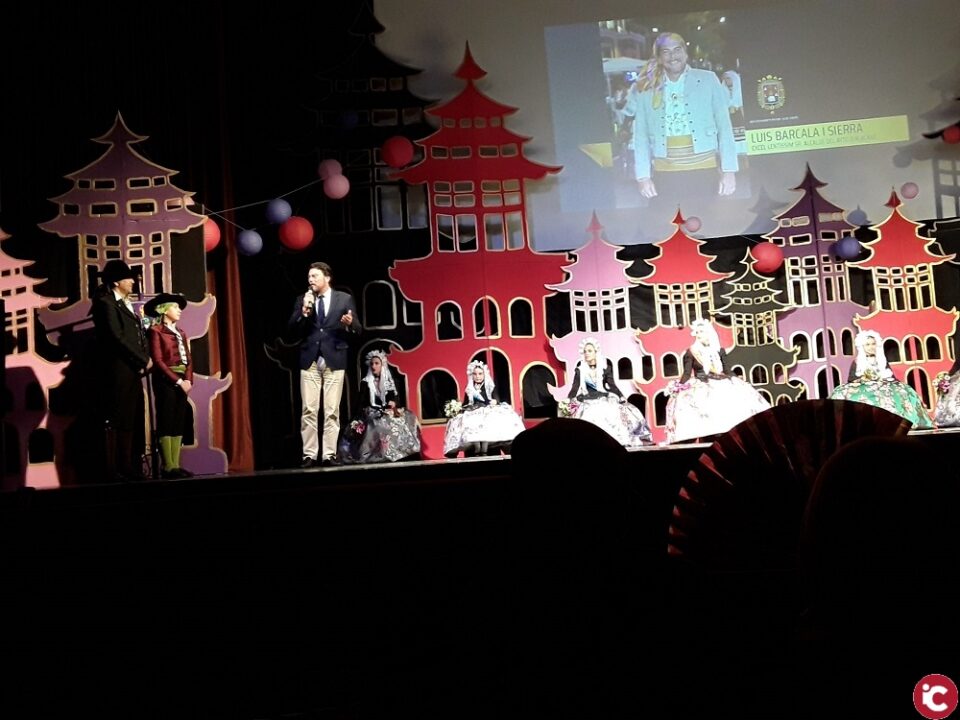 Proclamación de las belleas de la hoguera Sant Blai-La Torreta