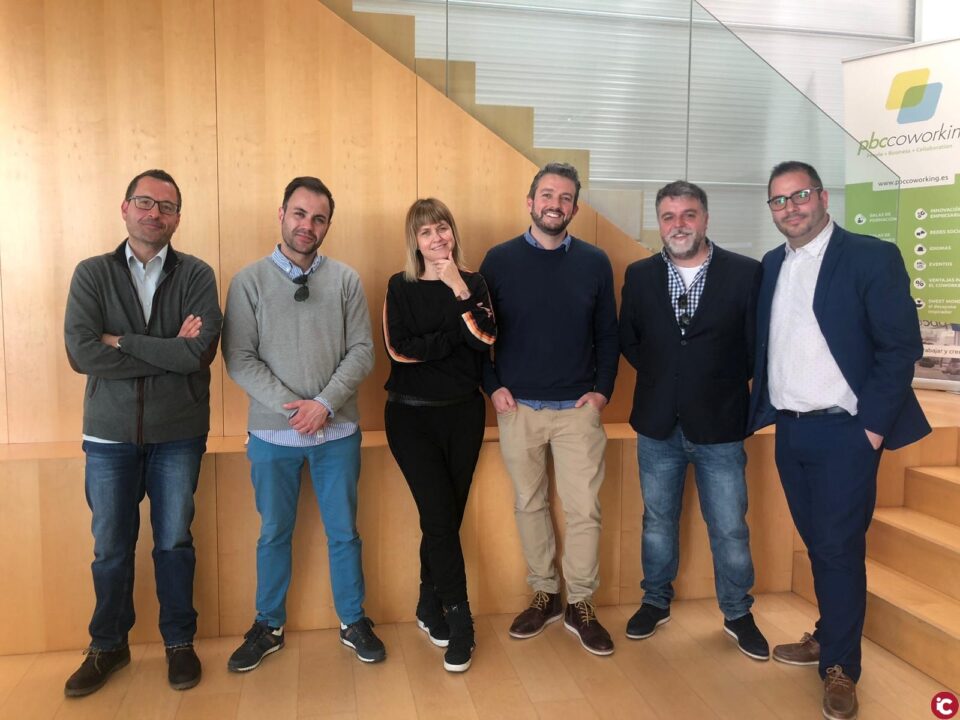 PSOE VILLENA: Fulgencio Cerdán visita Petrer para conocer sus iniciativas de emprendimiento