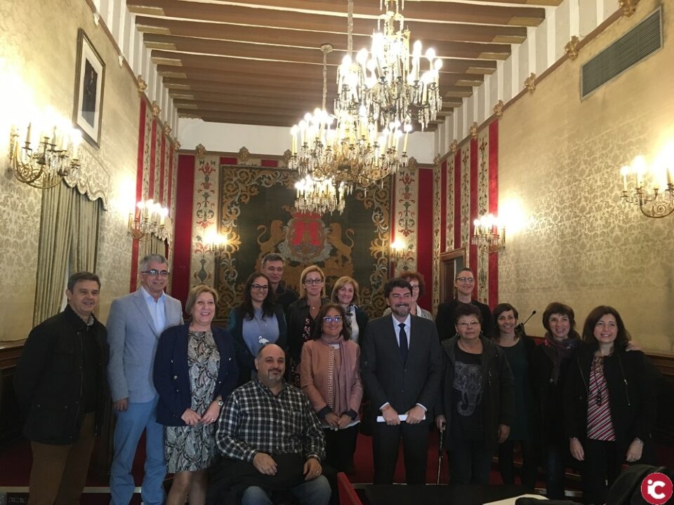 El alcalde preside la sesión de constitución del Consejo Municipal de Personas con Diversidad Funcional