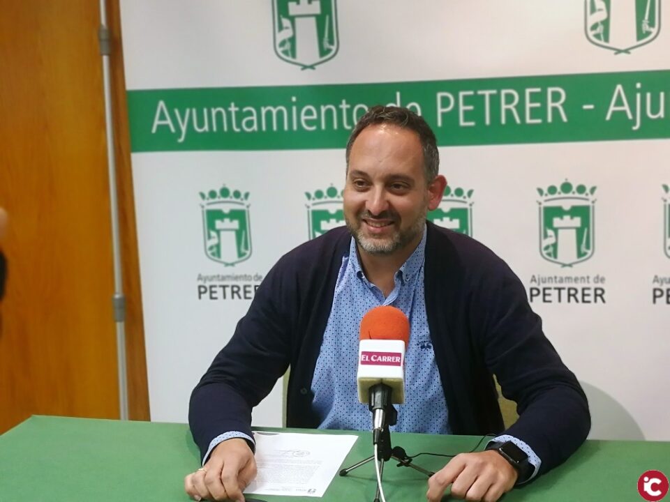 El PP reclama al tripartito una solución para los trabajadores del ayuntamiento