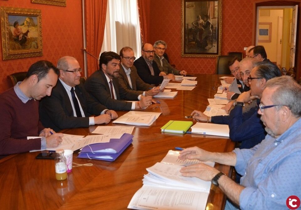 El Jurado de los Premios Festers d' Alacant ha seleccionado esta tarde a 26 finalistas