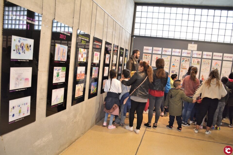 El Museo del Calzado de Elda acoge la exposición de los trabajos preseleccionados en el XII Concurso de Dibujo Mamá Trabajadora