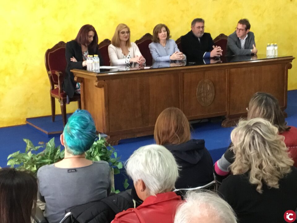 Presentación de la Directora del Pasodoble Petrel